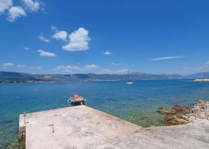 Апартаменты Mornar-4 By Interhome Трогир